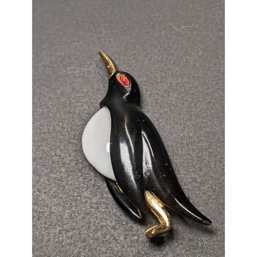 Rare Vtg Boucher Marcel Penguin with Red Eye Brooch Signed